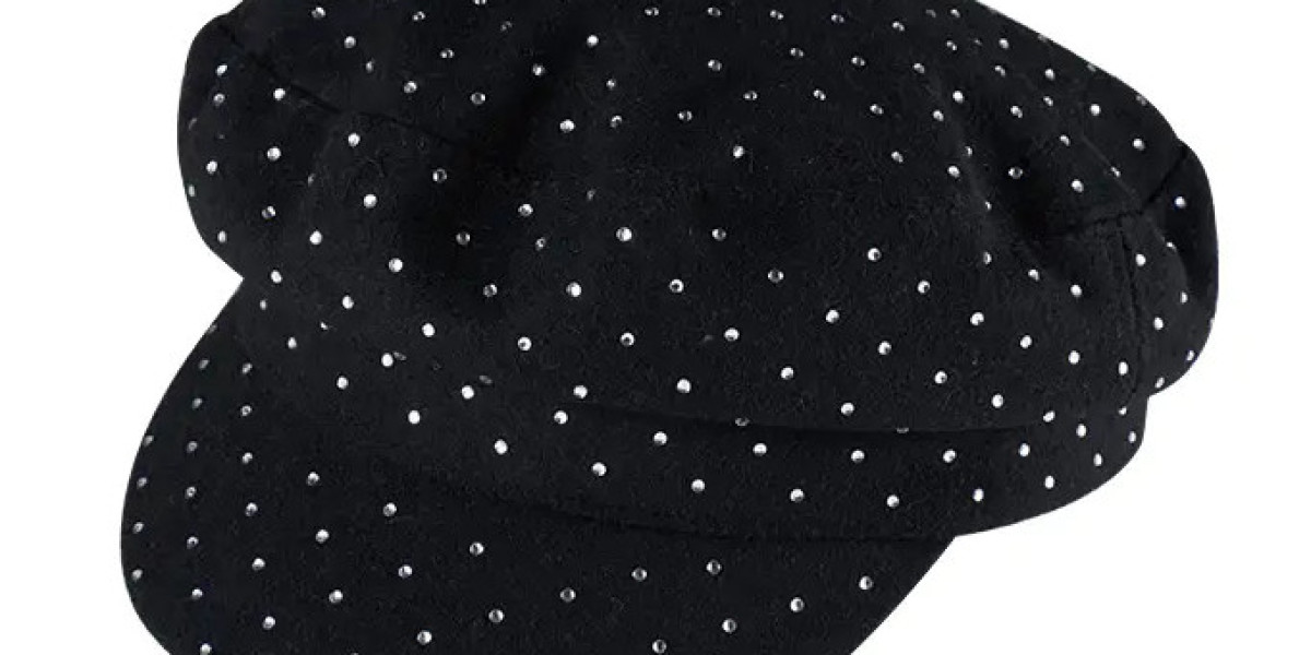 How Newsboy Caps Complement Casual and Semi-Formal Wear