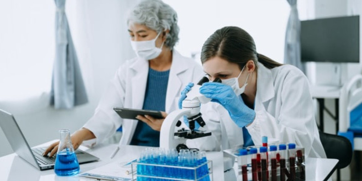 What Is the Correct Protocol for Gram Staining Bacteria Samples?