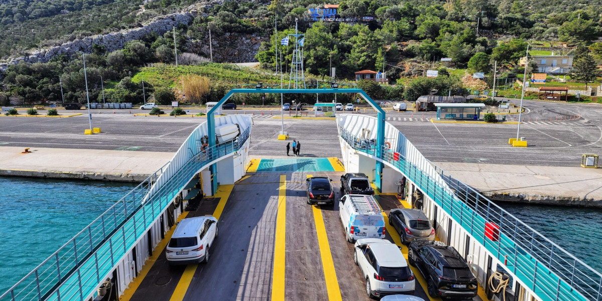 Luxury vs. Affordable Villas in Greece for Sale: Where Is the Best Value?