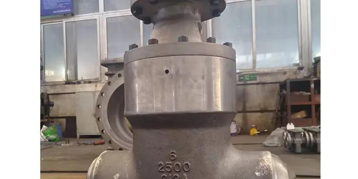 Why Choose A Large Size Cast Steel Gate Valve For High-Pressure Lines?