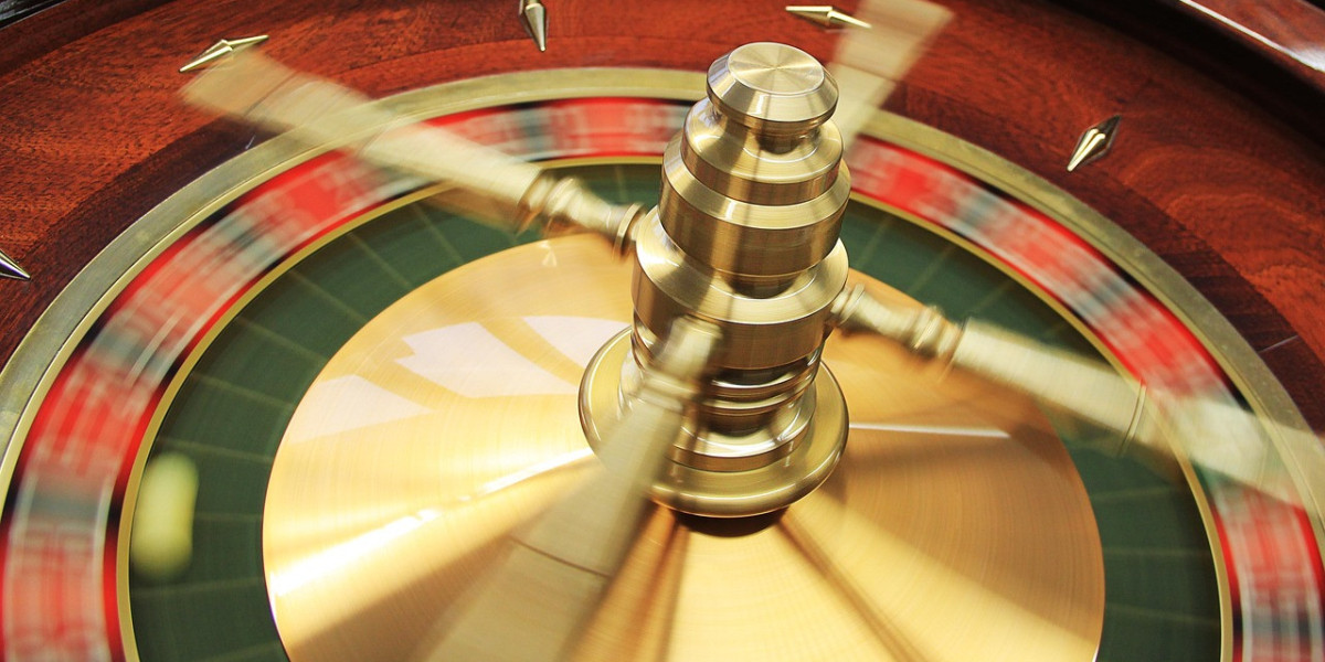 Ewolucja platform kasynowych: Jak innowacyjne modele subskrypcyjne w 2025 roku zmieniają sposób angażowania graczy i ksz