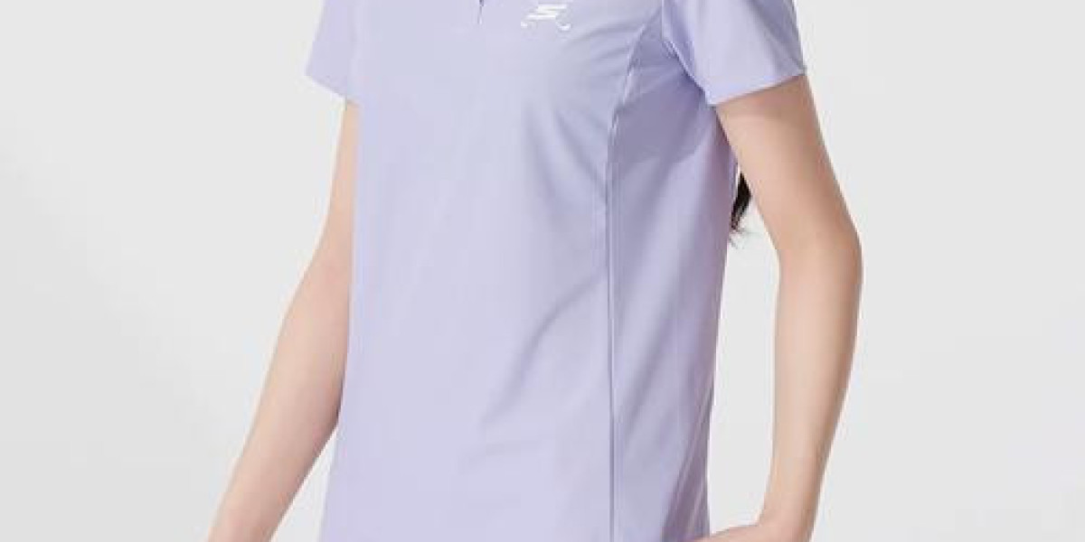 เสื้อผ้า SKECHERS สำหรับผู้ชาย สไตล์สปอร์ตทันสมัย