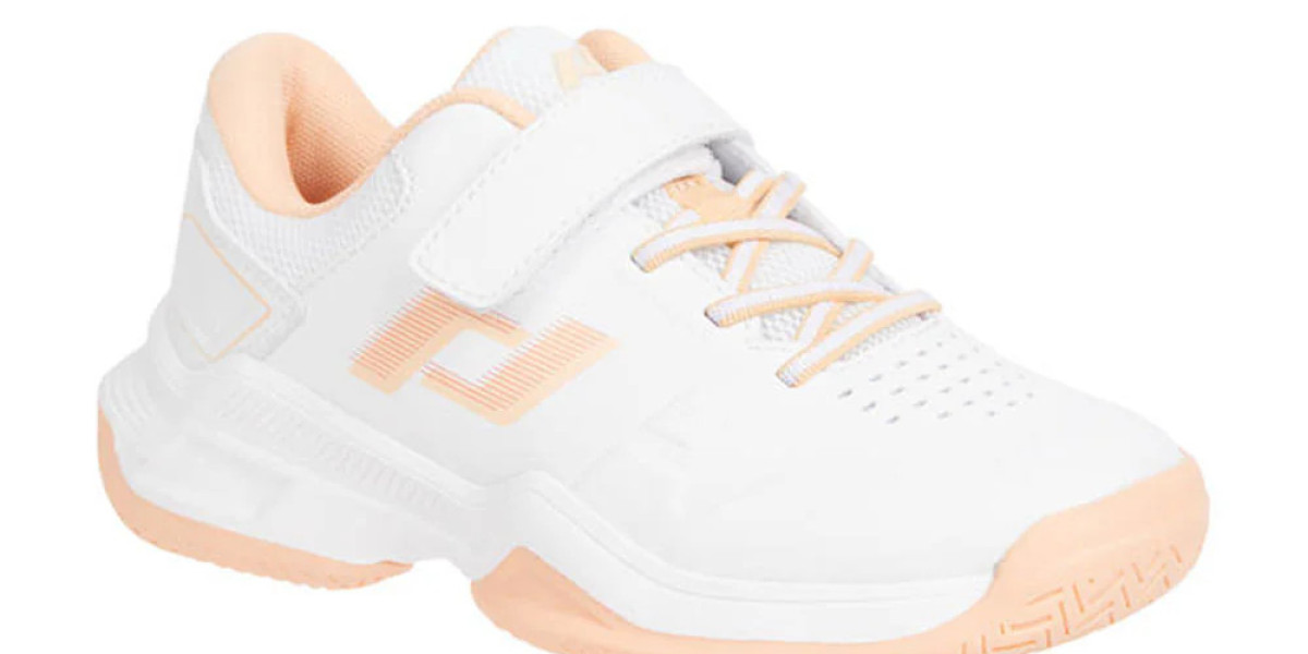 แนะนำรองเท้าเด็ก PRO TOUCH สำหรับการเล่นกีฬาและเทนนิส