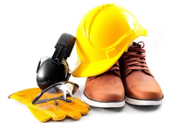 10 Key Benefits of Using a Retractable Fall Arrester for Working at...