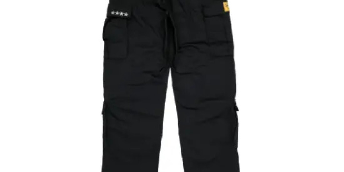 Corteiz Cargos: The Ultimate Symbol of Modern Streetwear Style