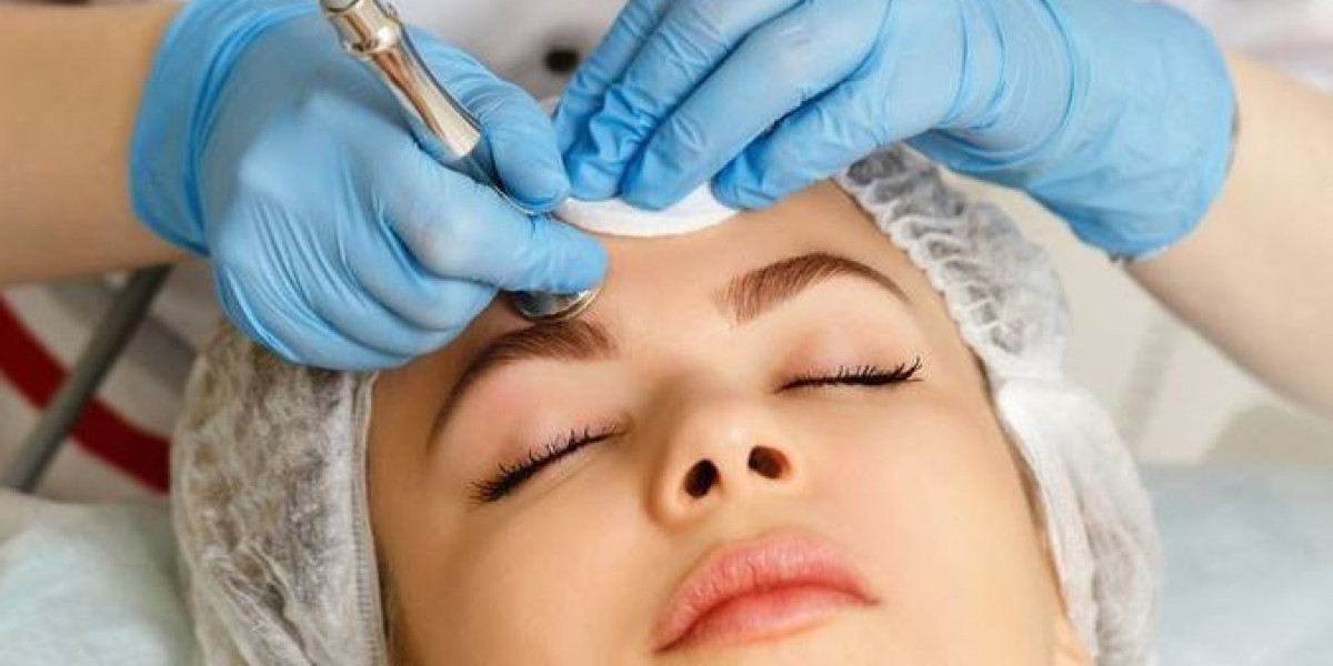 Hydrafacial in Islamabad for Clear, Smooth, and Glowing Skin