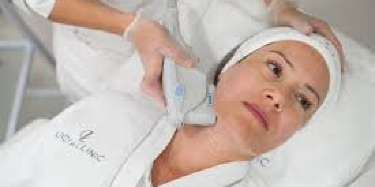 Surgical vs. Non-Surgical Neck Lift in Dubai: Choosing Your Path to Rejuvenation