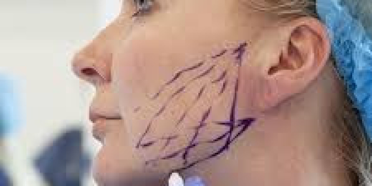 Dubai APTOS Threads Fashion Accessories Embroidery Trends & Styling Guide