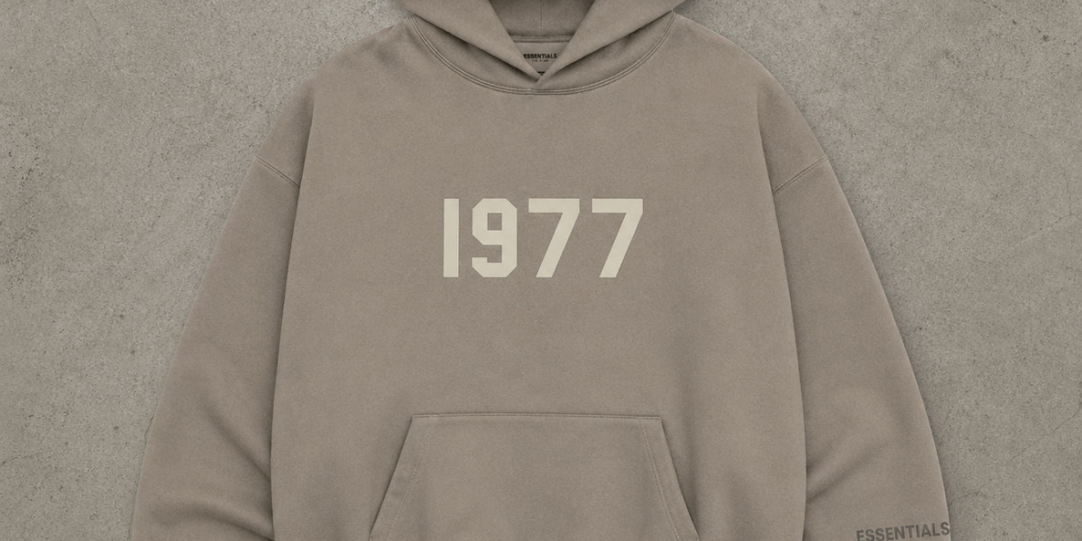 Essentialshoodie -  The Perfect Blend of Comfort and Style