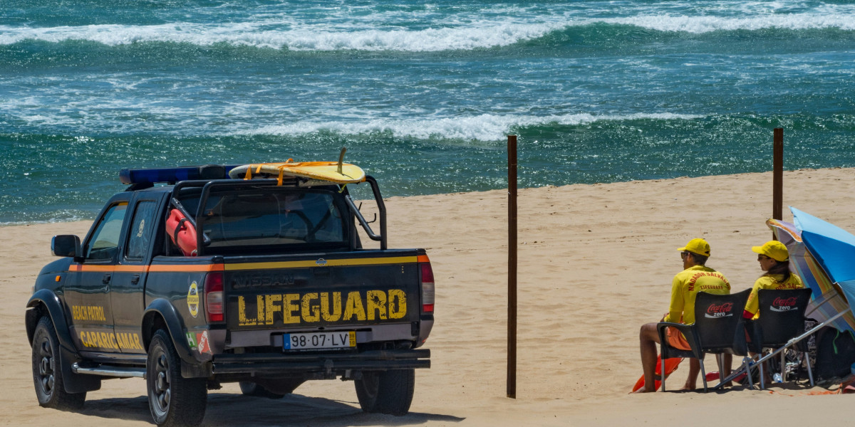 Lifeguard Training: The Complete Guide to Certification, Skills, and Career Success