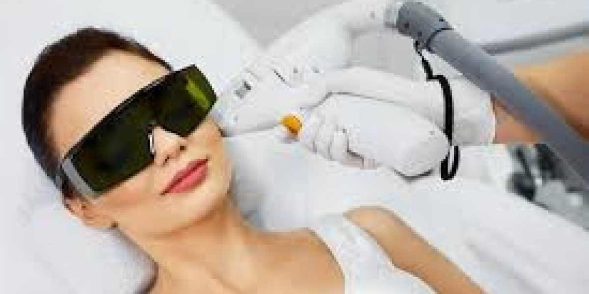 Modern Skin Rejuvenation with Laser Skin Resurfacing in Dubai for Youthful Glow