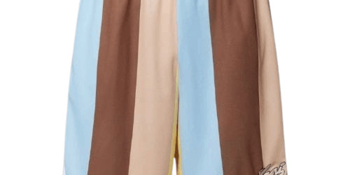 Karl Kani Shorts – Bold Streetwear for Summer
