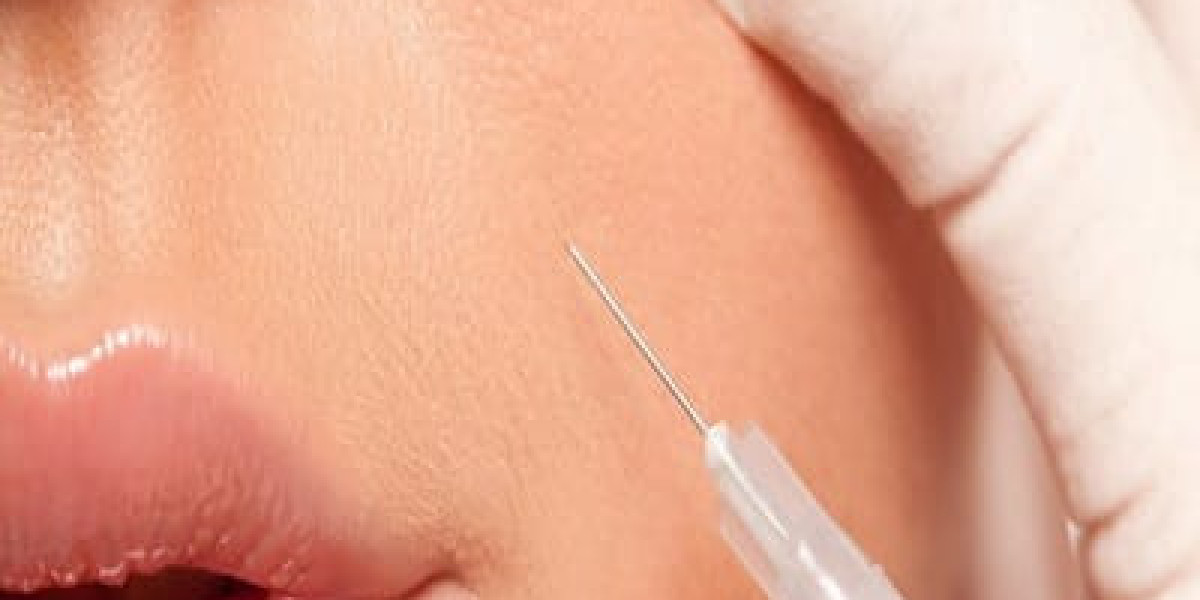 Jawline Fillers Injection in Dubai for Balanced Facial Symmetry and Definition