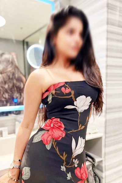 Riya Mehra Profile Picture