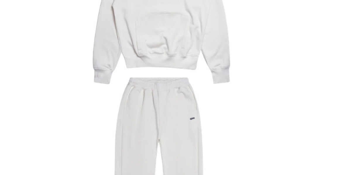 Street style looks from 6pm and Saint Vanity