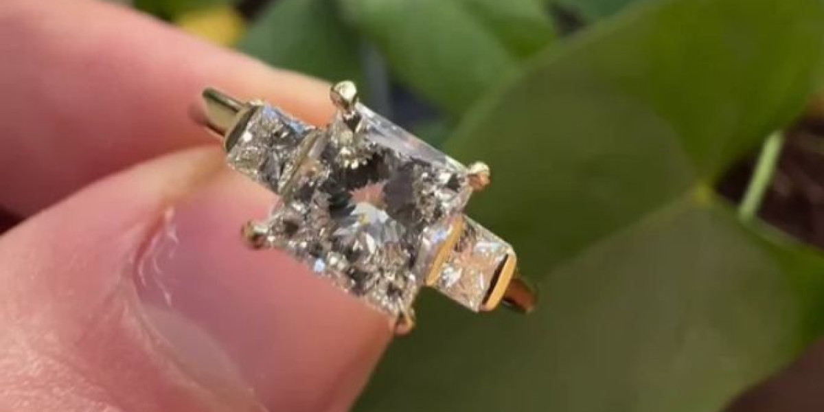 Lab Grown Princess Cut Diamonds in Contemporary Jewelry Collections