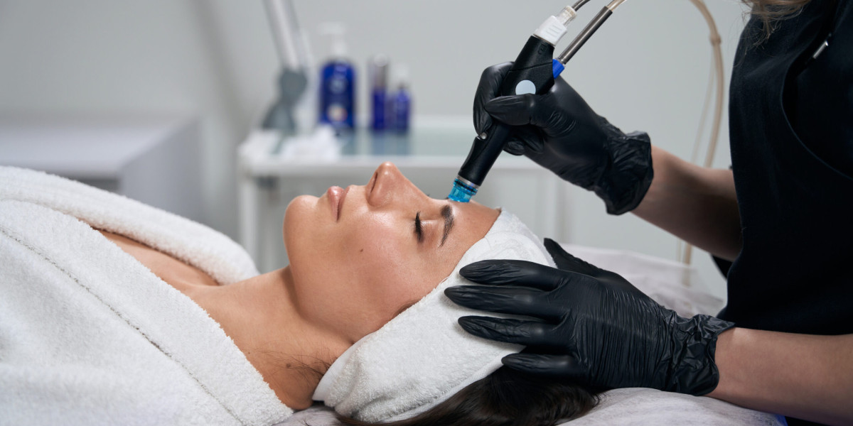 HydraFacial vs Oxygen Facial: Which Is More Effective?
