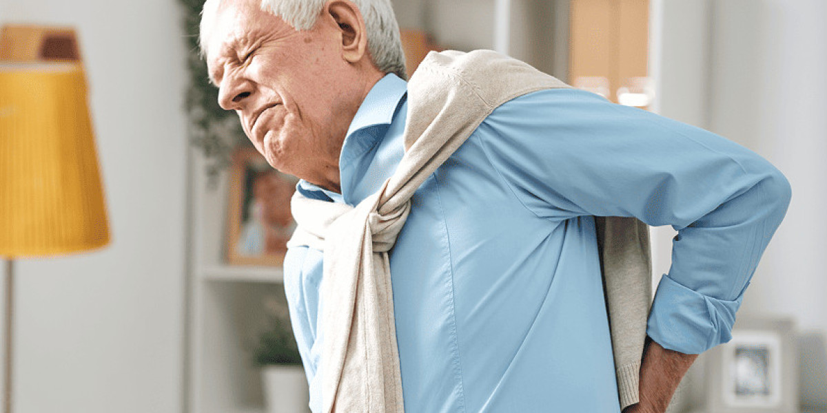 Back Pain Treatment for Office Workers: Tips to Reduce Daily Discomfort