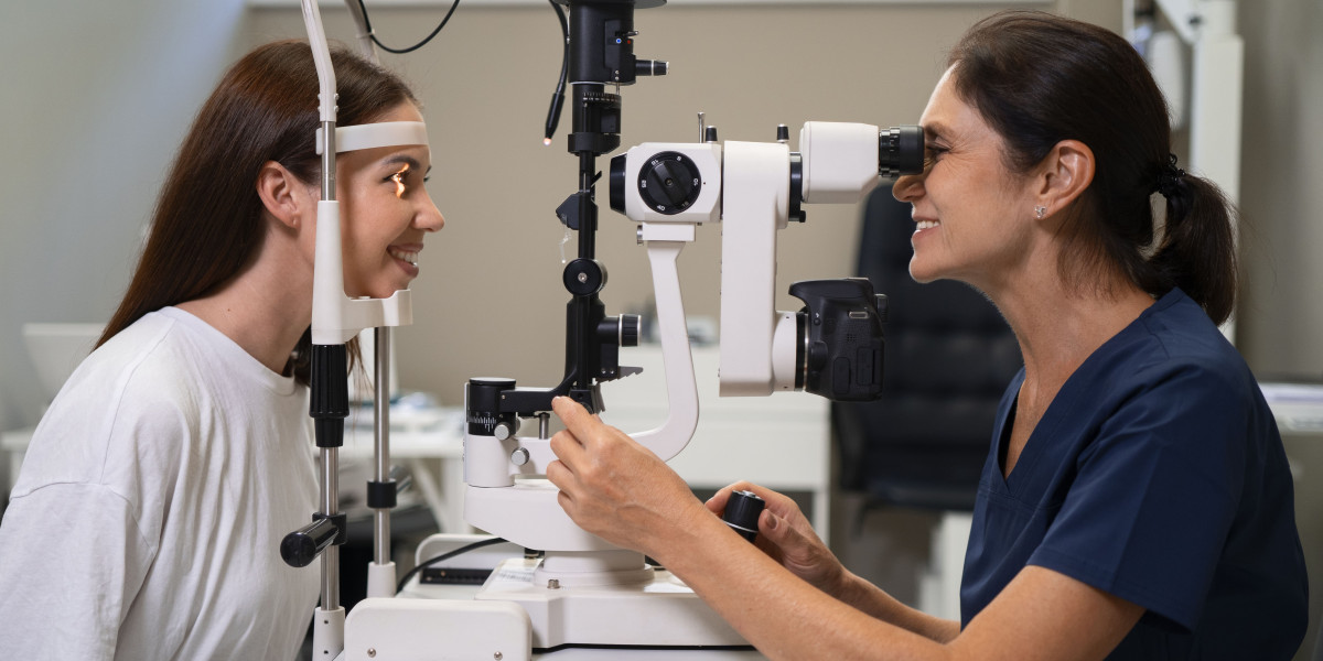 How Advanced Eye Examination Techniques Support Better Treatment Decisions