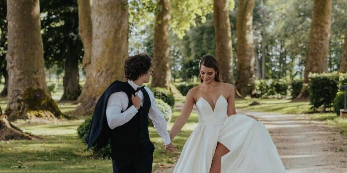 Modern Wedding Dresses Las Vegas Brides Can't Stop Talking About
