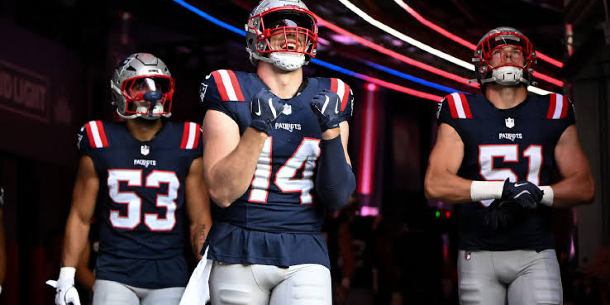 Patriots hyperlinks 3/05/26: Pats dig gap at WR: How do they fill it?